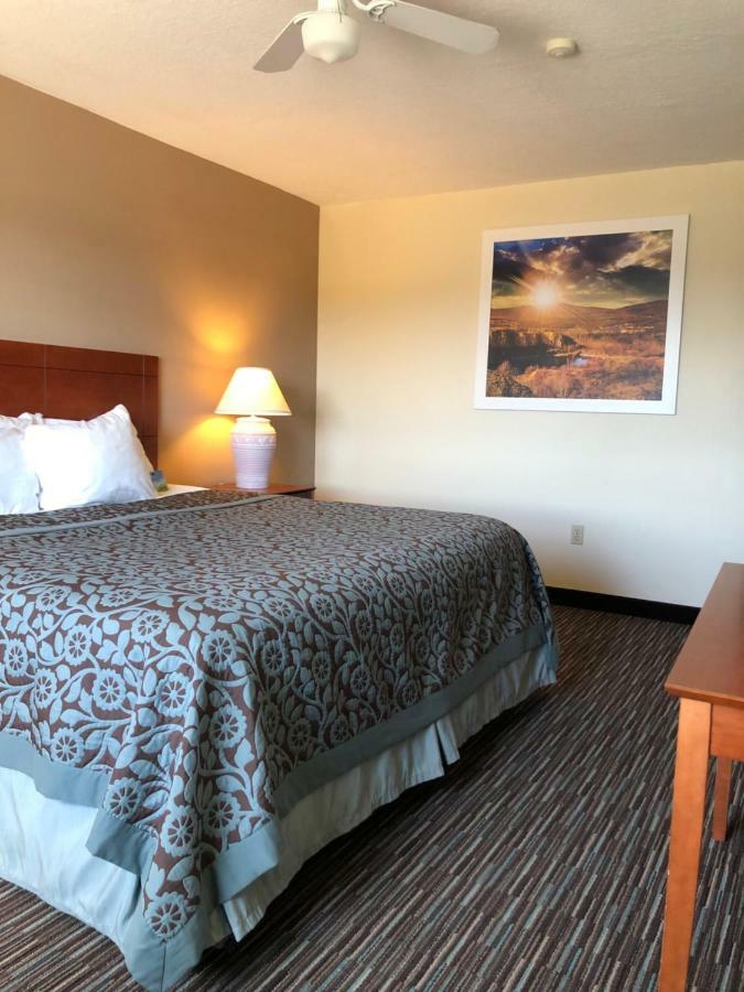 Days Inn By Wyndham Rio Rancho Eksteriør bilde